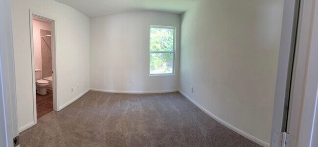 Building Photo - 16527 Jasmine Marie Pl