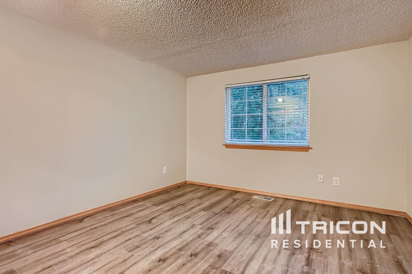 Building Photo - 515 SW 328th Ct