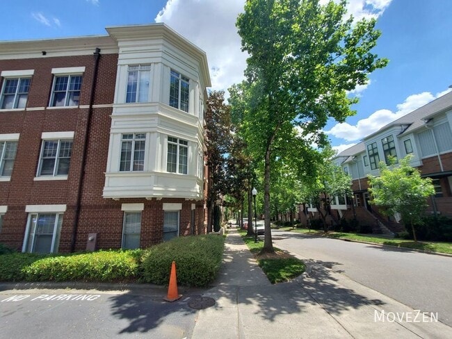 Building Photo - 764 N Davidson St