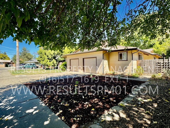 Building Photo - Spacious and Updated 3-Bedroom Duplex in Fair Oaks – Available Now!