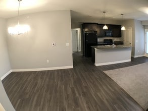 Building Photo - 1655 McCleary Ln