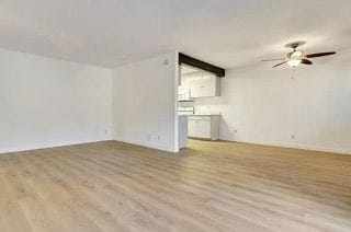 Building Photo - 302 Miraleste Dr