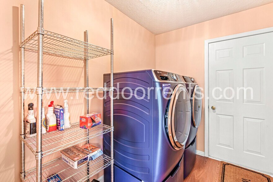 Building Photo - 6514 Tanfield Ct