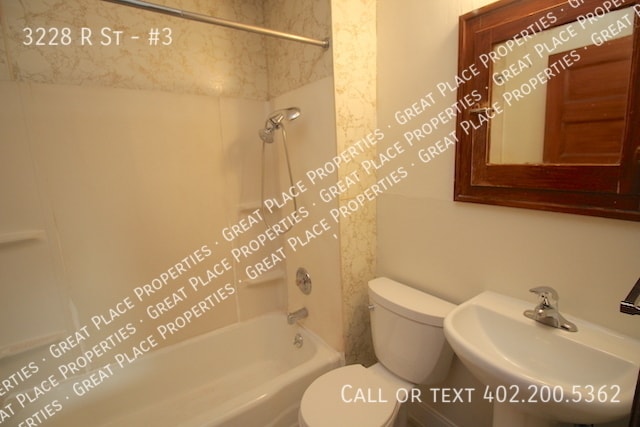 Building Photo - 3228 R St