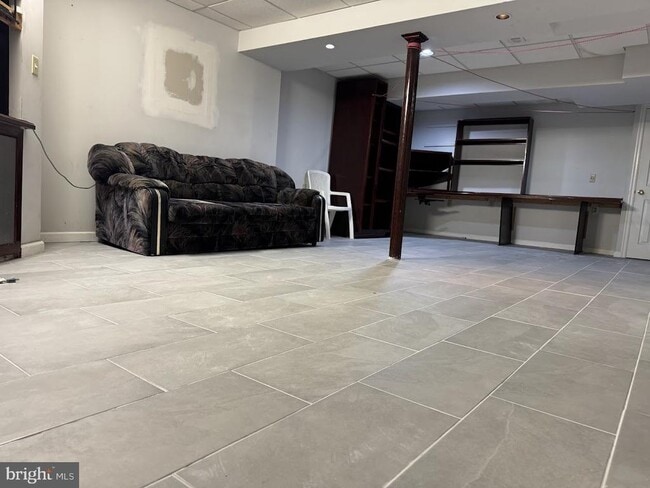 Building Photo - 2513 Wellington Way