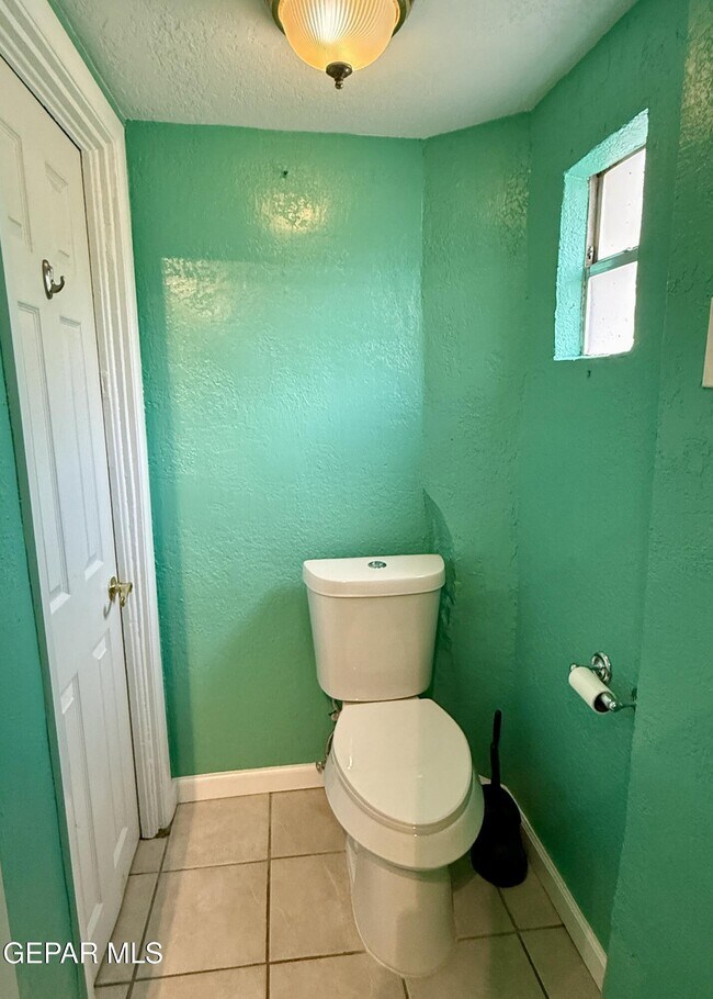 Building Photo - 611 New York Ave