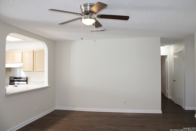 Building Photo - 6003 Limestone Mill Dr
