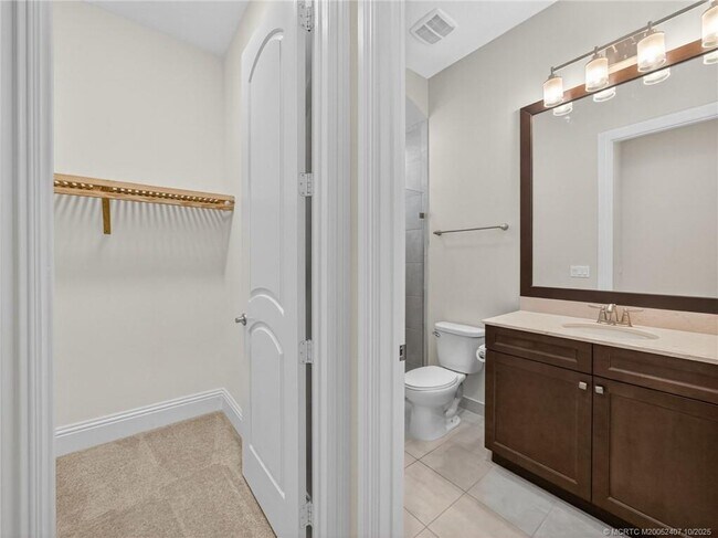 Building Photo - 259 Calmo Cir