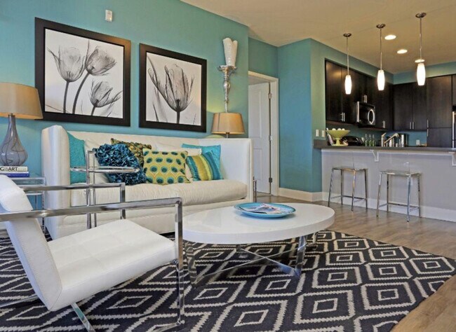 Primary Photo - 5945 Linda Vista Rd