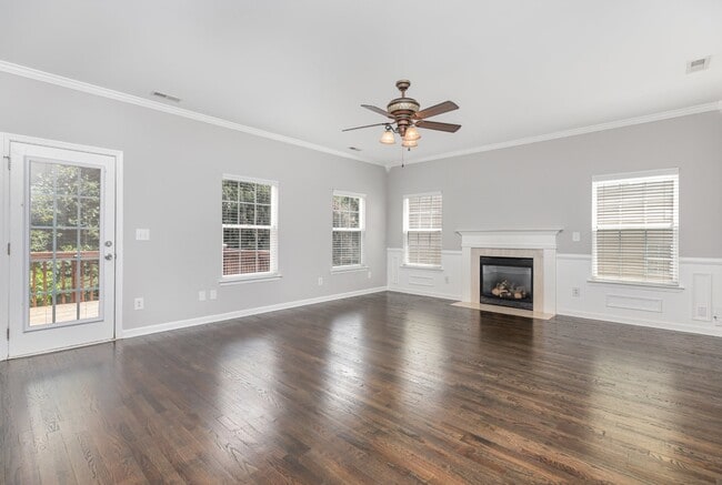 Building Photo - 8526 Suttonview Dr