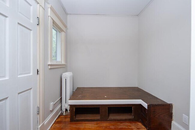 Building Photo - 433 Hamilton St