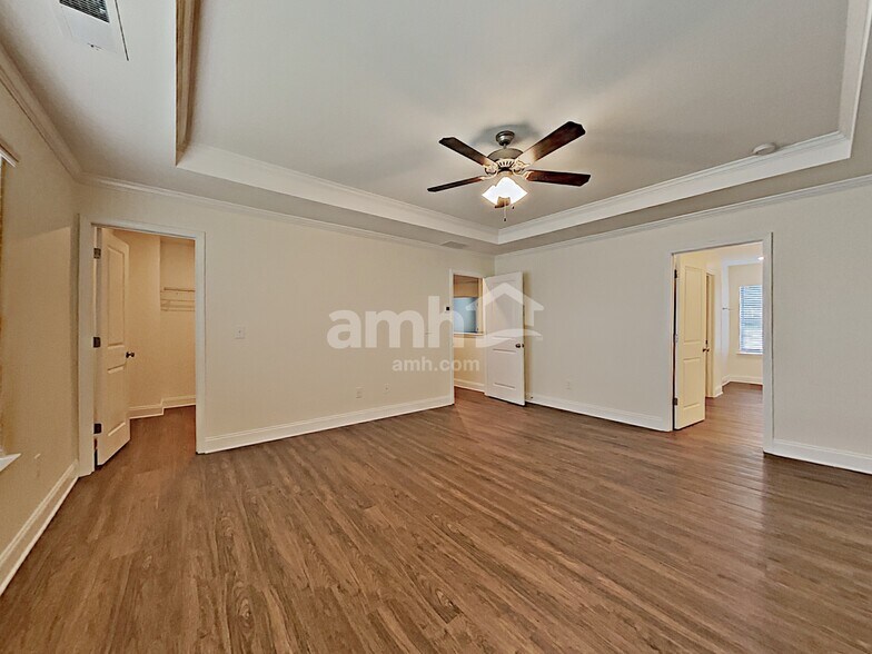 Building Photo - 1006 Merlot Ct