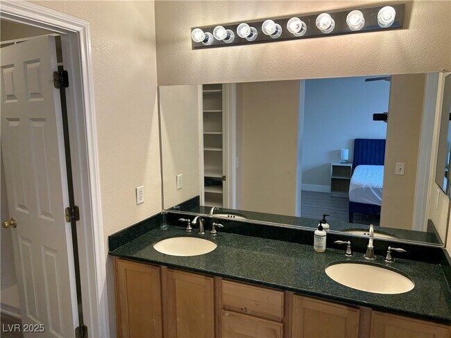 Building Photo - 10106 San Gervasio Ave