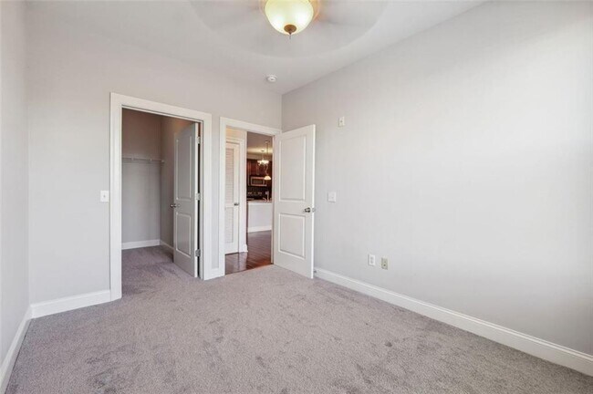 Building Photo - 901 Abernathy Rd NE