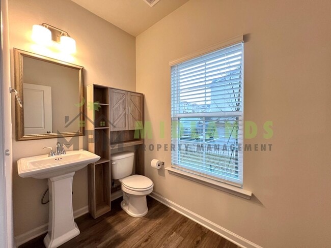 Building Photo - 822 Yellow Swan Ln