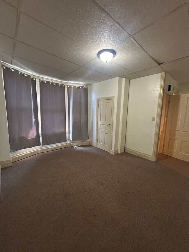 Building Photo - 7 Hummel Ave