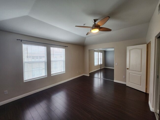 Building Photo - 68 Montana Del Lago Dr