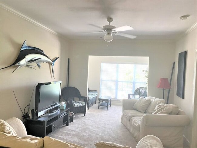 Building Photo - Rent Special $500 off June rent! Application special! Central Wilmington, Minutes Novant Hospital...