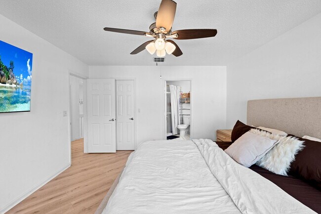 Building Photo - 111 Weybridge Cir