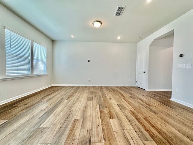 Building Photo - Spacious 3BD Townhome in Solana | 2-Car Garage | Pool, Gym & More