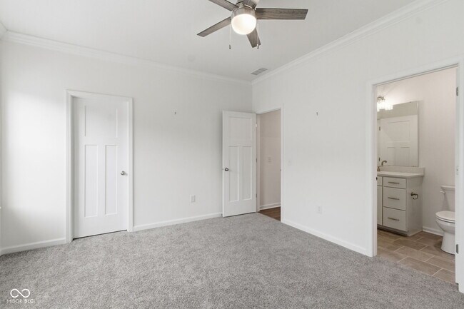 Building Photo - 776 Templeton Dr