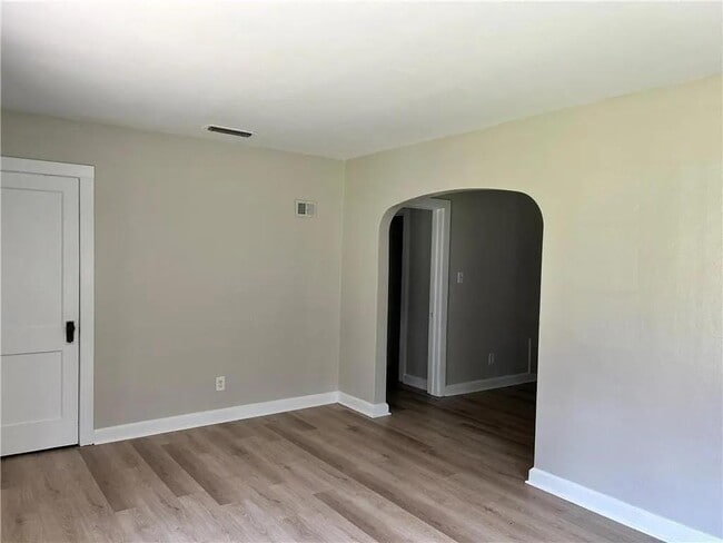 Building Photo - 643 Gehrig Ave