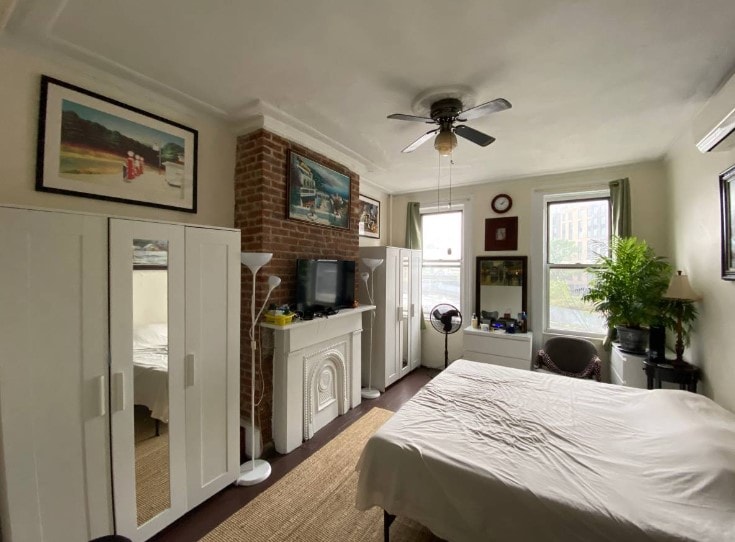 Building Photo - 1146 70th St