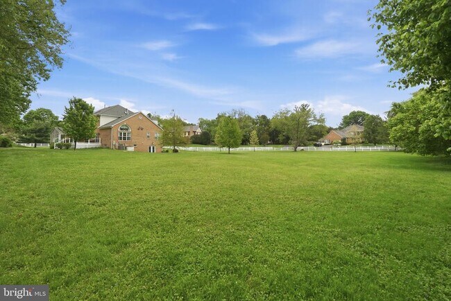 Building Photo - 13010 Boswell Ct