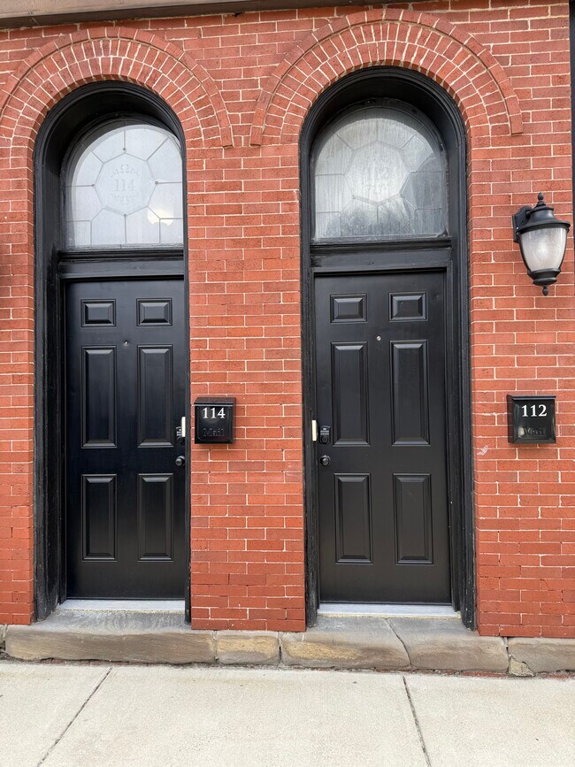 Building Photo - 112 N Beatty St