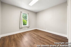 Building Photo - 229 Doeskin Dr