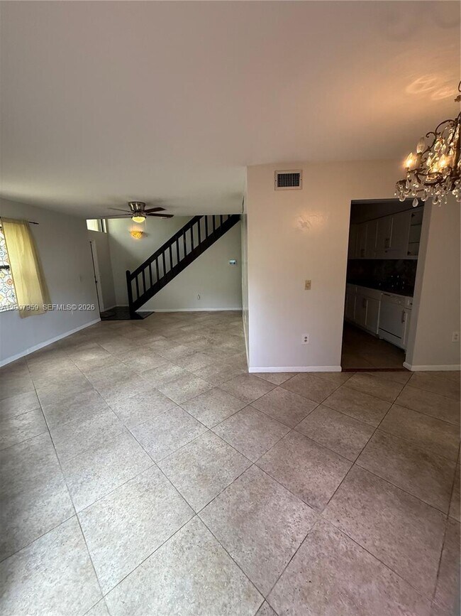 Building Photo - 10661 SW 113th Pl