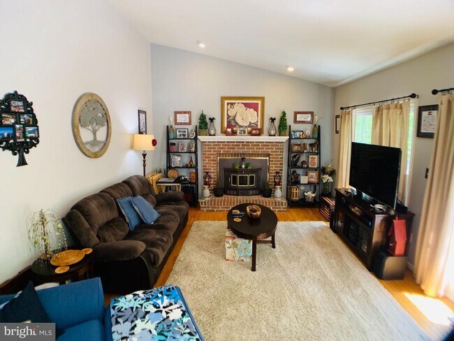 Building Photo - 8604 Oak Chase Cir