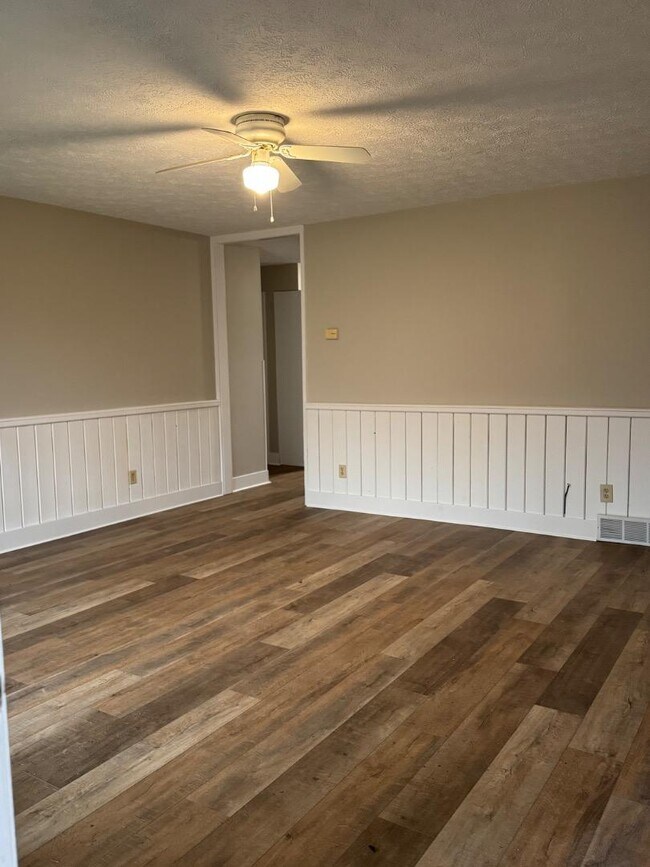 Building Photo - 3584 Park Lane