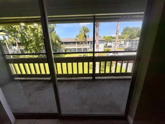 Building Photo - Spacious 3 Bed / 2 Bath Condo in Millennium Palms – Gated Community with Great Amenities!