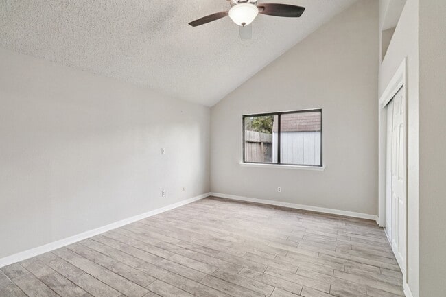 Building Photo - 11306 Bayou Pl Ln
