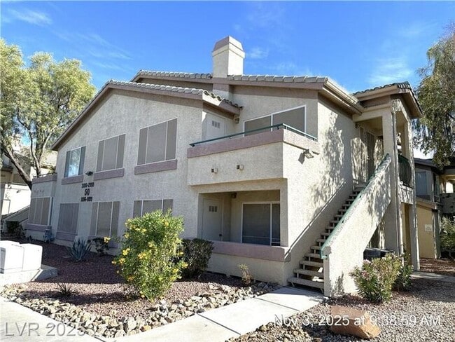 Primary Photo - BRIGHT 2ND FLOOR UNIT IN SOUTHEAST GATED C...