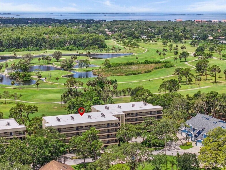 Primary Photo - 1942 Golf View Dr