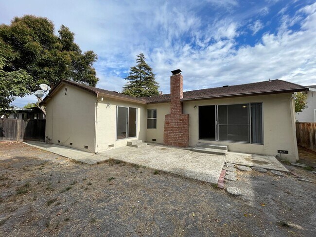 Building Photo - 4bd/2ba - Blossom Valley Home - Coming Soon!