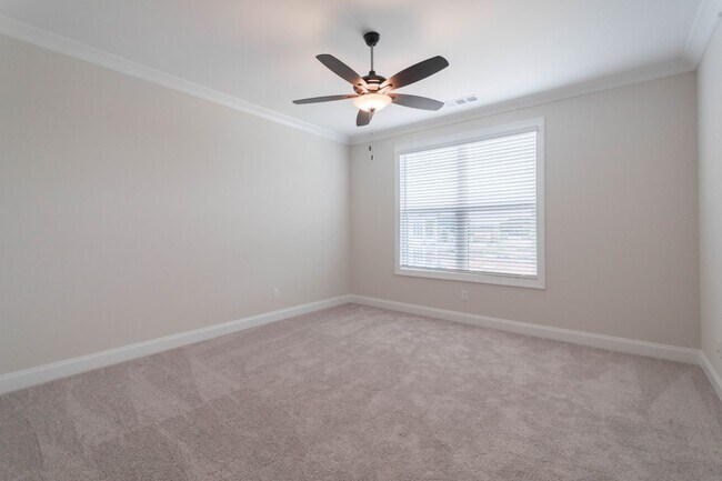 Building Photo - Immaculate, new 3BR/3.5BA townhome in The Maxwell community in Alpharetta GA.