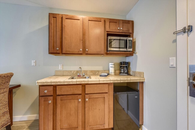 Building Photo - 15100 Front Beach Rd