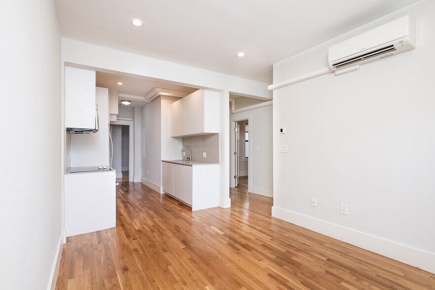 Building Photo - 16 Elko St