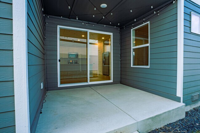 Building Photo - 24331 E Harrier Lp