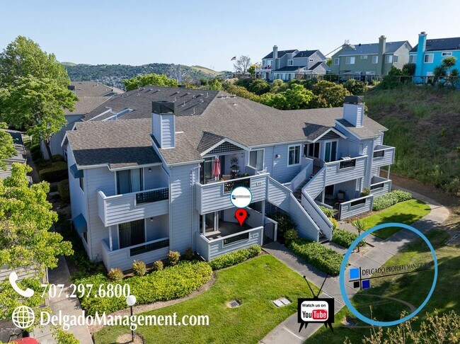 Building Photo - Glen Cove 2 bedroom condo