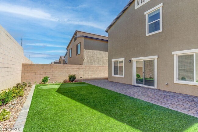 Building Photo - 10944 Meridian Flds Ave