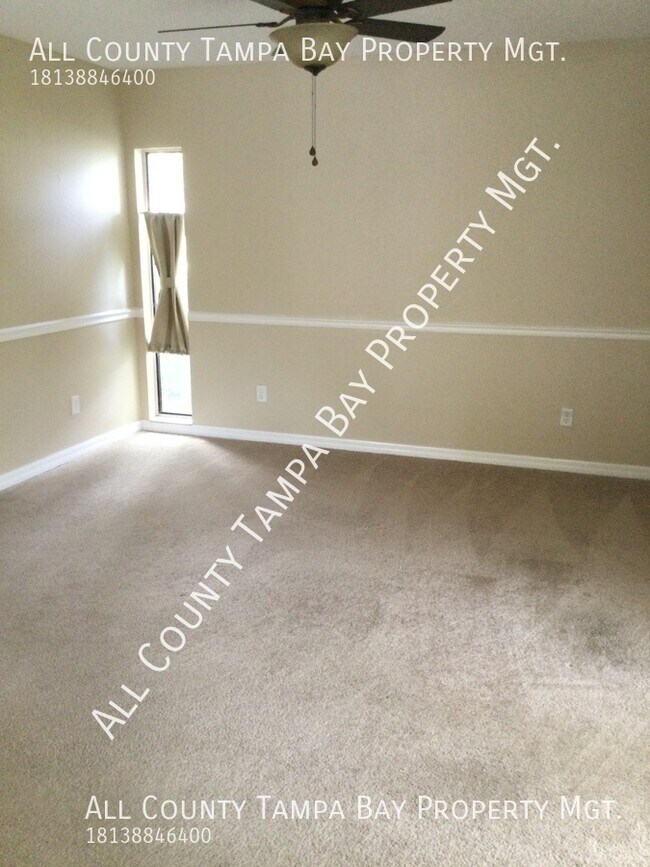 Building Photo - 15604 Deer Glen Dr