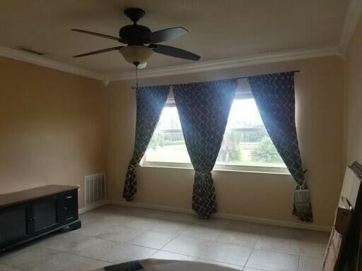 Building Photo - 382 E Royal Palm Rd