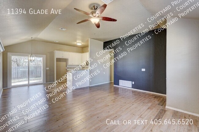 Building Photo - 11394 Glade Ave