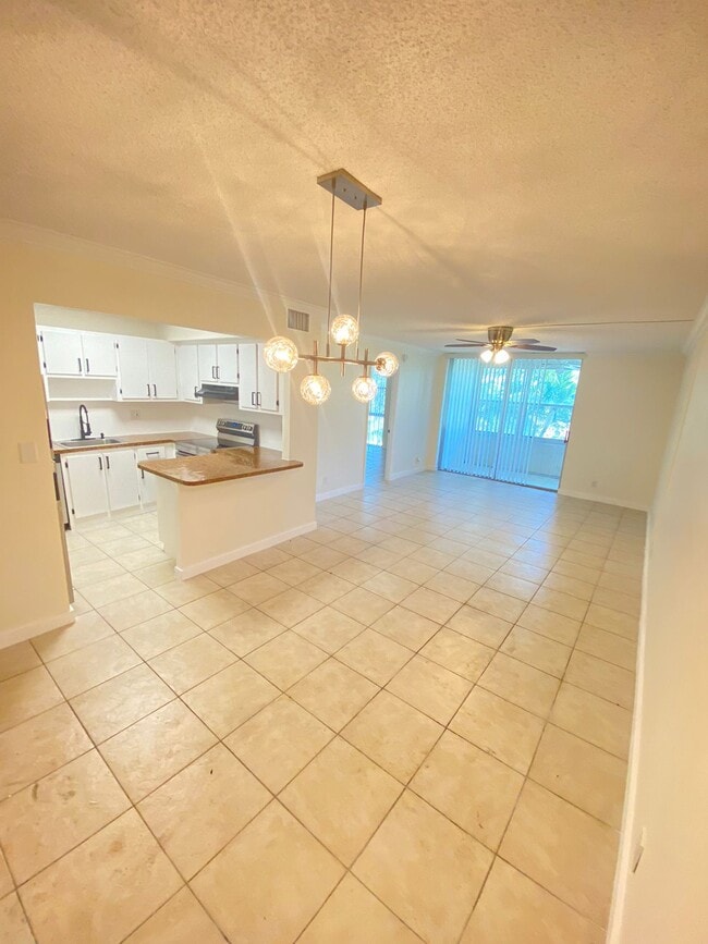 Building Photo - 2029 NW 46th Ave