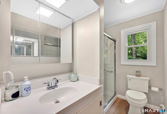 Building Photo - 60 Indian Spring Rd