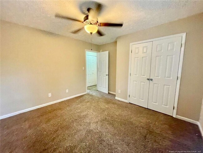 Building Photo - 5775 Sonora Pl